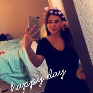 Meet your Posher, Hannah